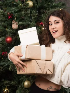 How to Receive Free Christmas Items Through Holiday Testing Programmes